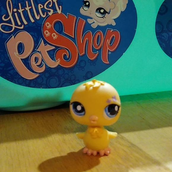 Littlest Pet Shop LPS Yellow Chick Bird #1995 - Picture 1 of 2